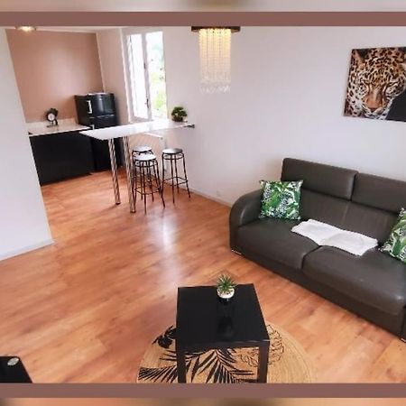 Appartement Logement 6 Pers. Tout Equipe à Montluçon Extérieur photo